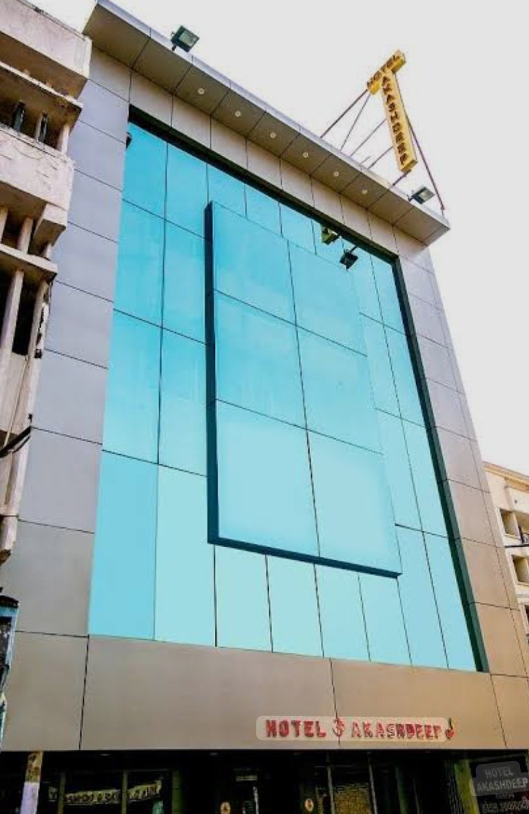 Hotels & Hospitality — elevator solutions
